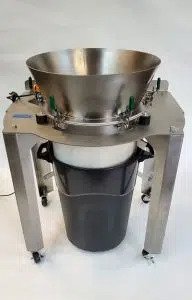 Criba de recuperación portátil RS-2 de American Fabric Filter totalmente de acero inoxidable.